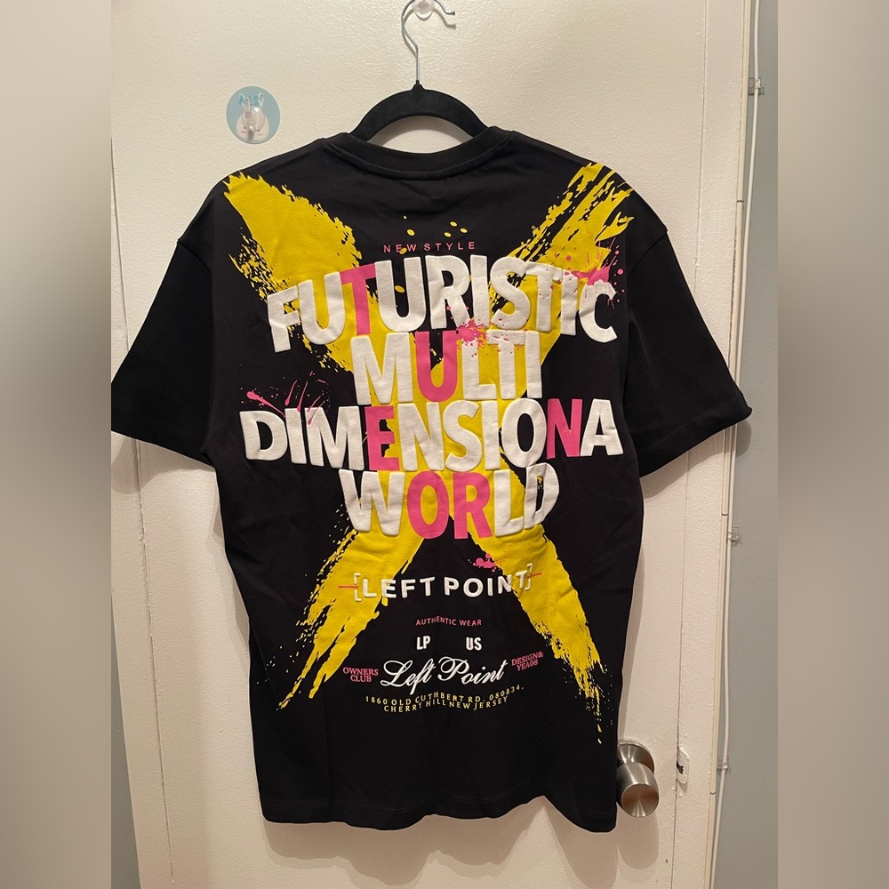 LP FUTURISTIC Y024-117 Black T Shirt With Design Size S NWT Msrp $65 cotton